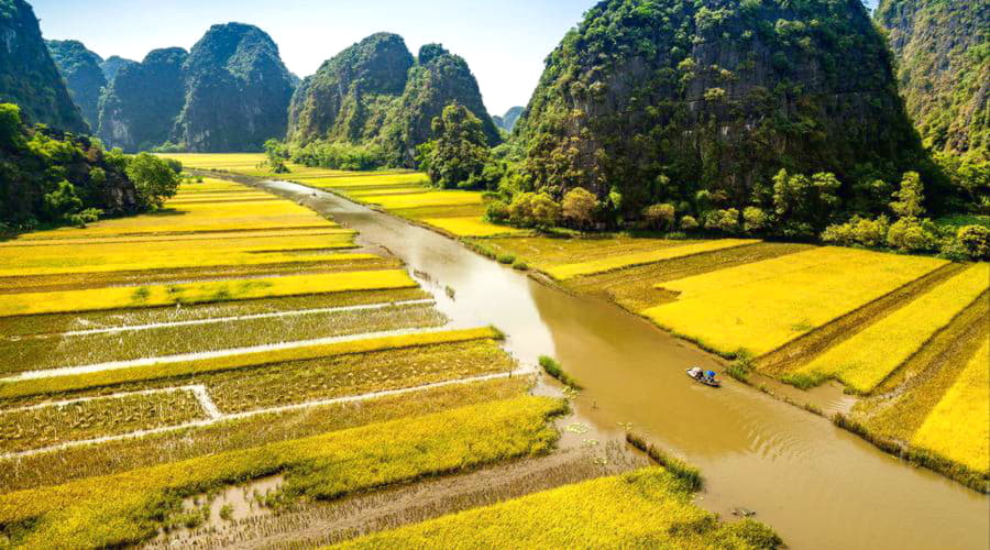 Cele mai bune opțiuni de închiriere a mașinilor în Ninh Binh